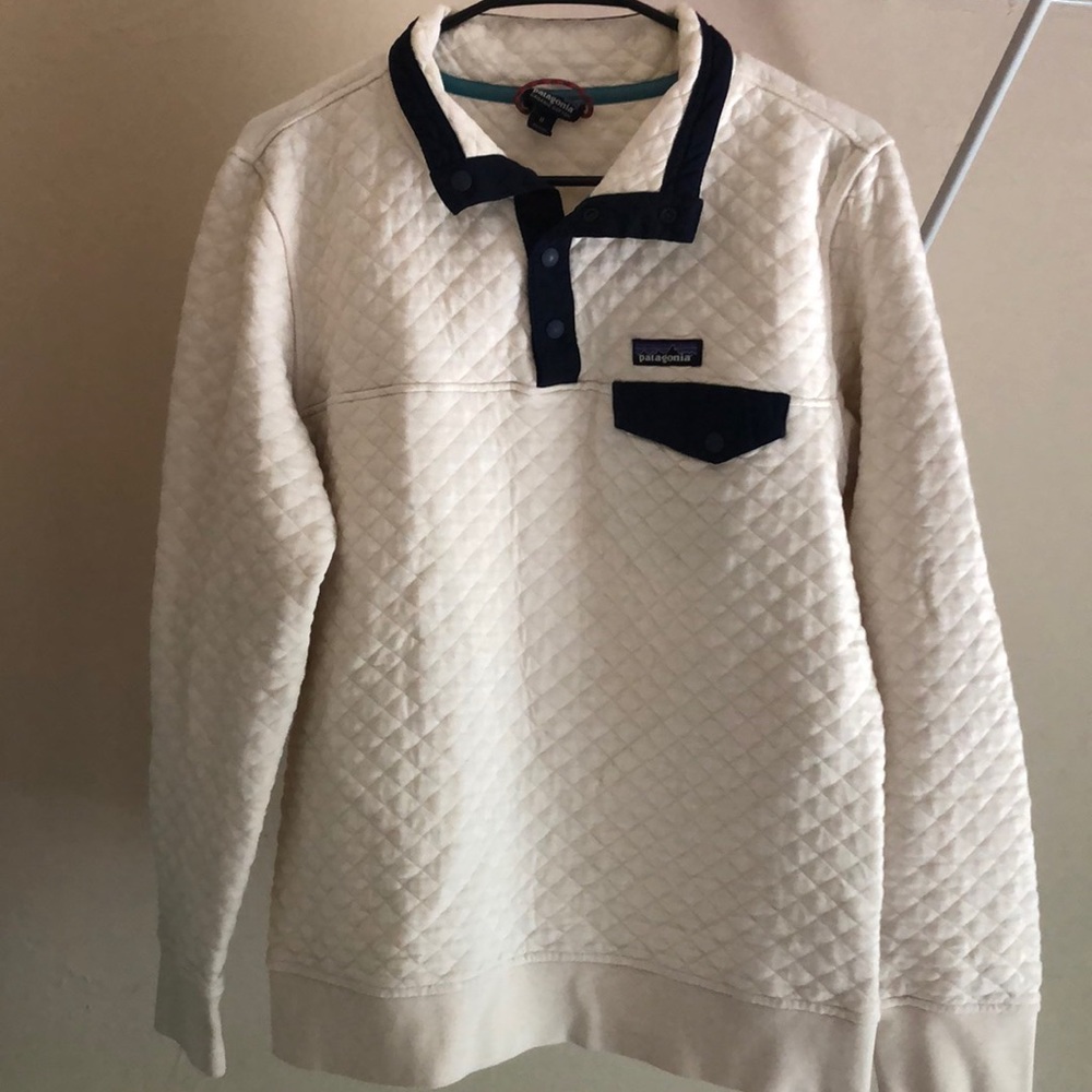 White/Cream Patagonia pull over